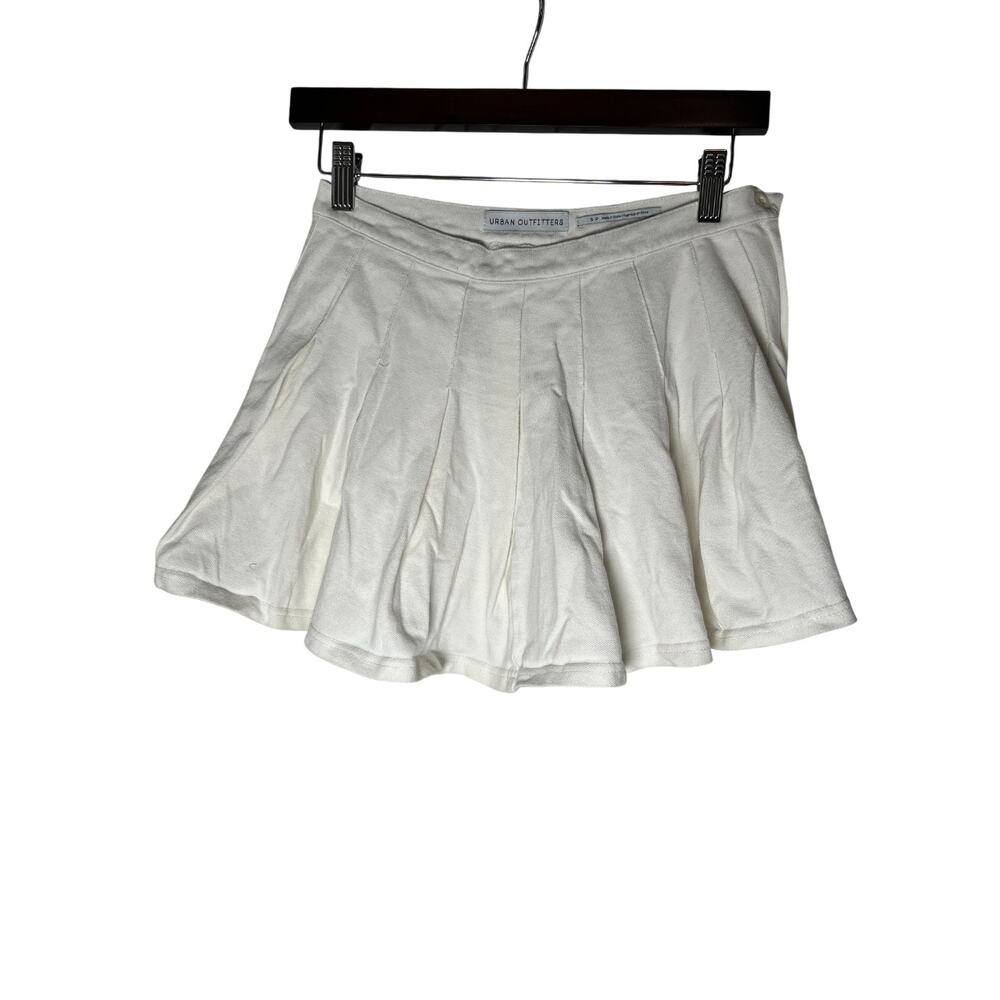 Urban Outfitters Katie Tennis pleated Mini Skirt Casual White Women’s Size Small - Picture 2 of 4